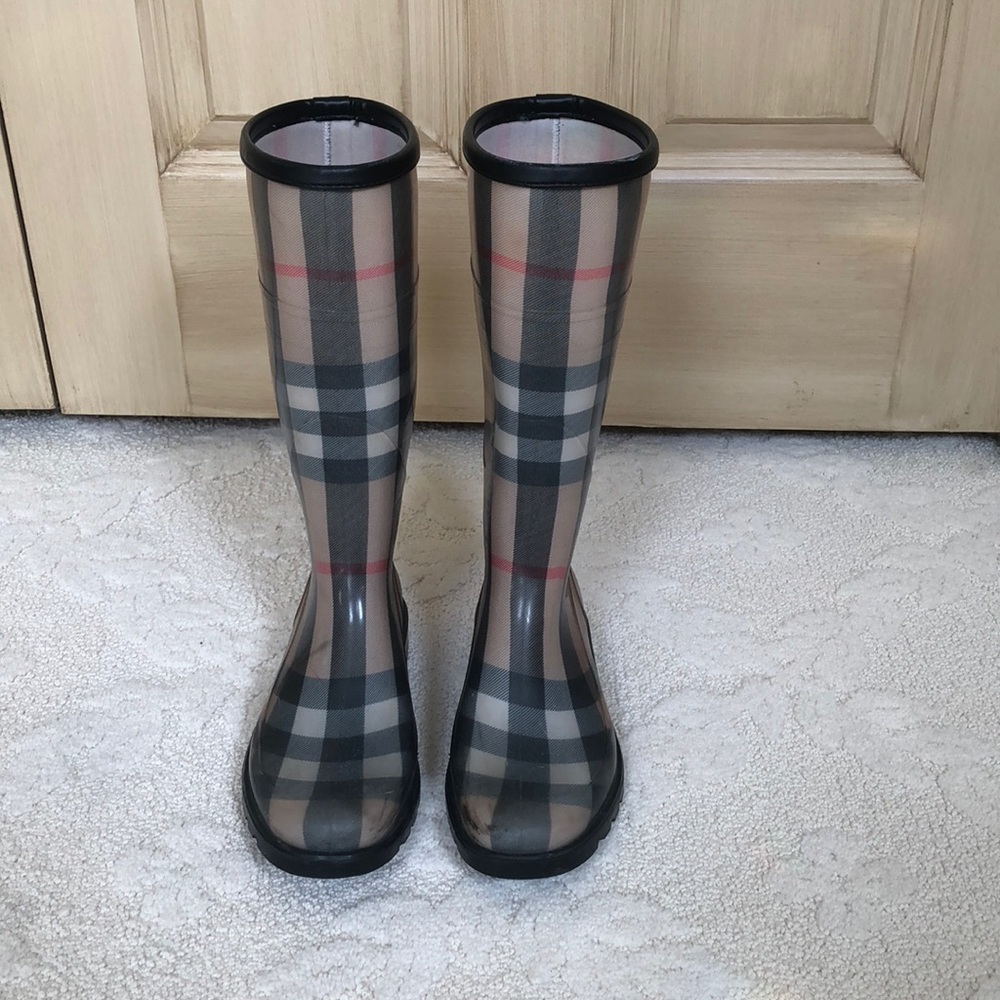 Burberry rain boots